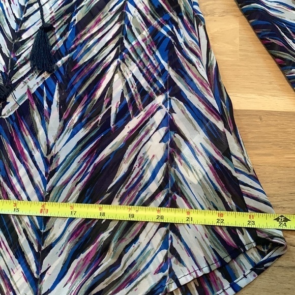 BANANA Republic 3/4 Bell Sleeve Semi Sheer Leaf Pattern Tunic Blouse Women’s XS - Picture 13 of 16